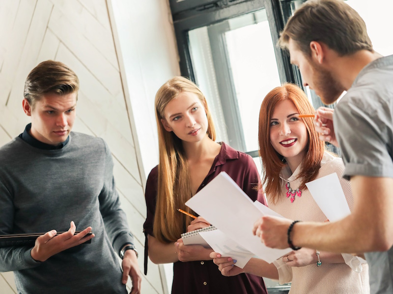 Профессиональная коммуникация с внутренним и внешним клиентом